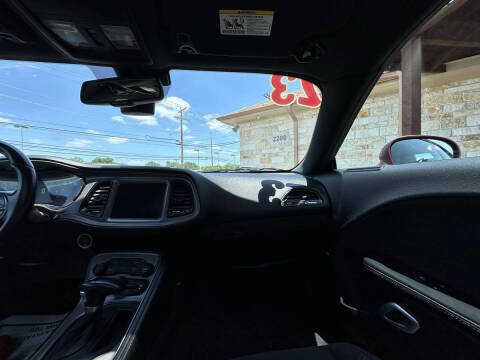 2023 Dodge Challenger SXT