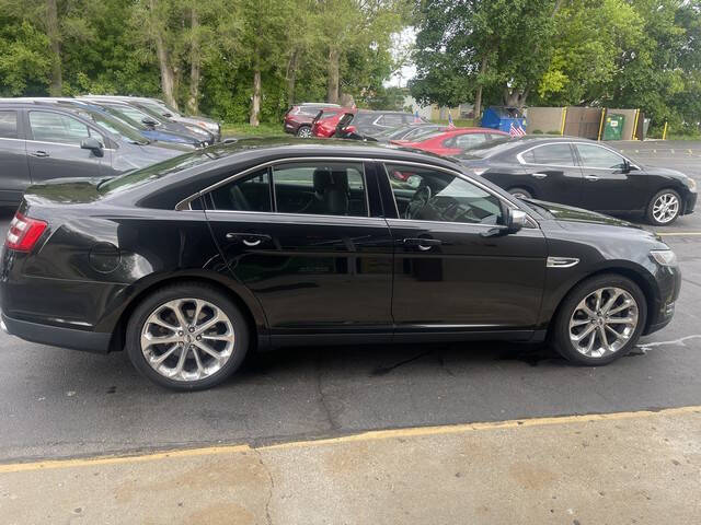 2015 Ford Taurus Limited