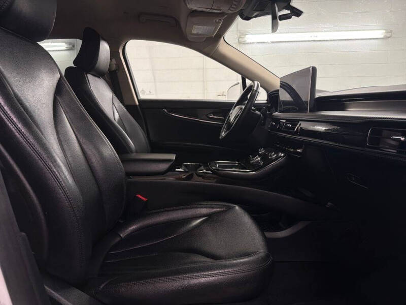 2022 Lincoln Nautilus Standard