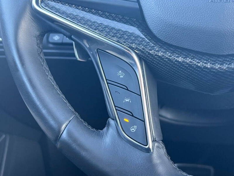 2020 Cadillac XT5 Sport