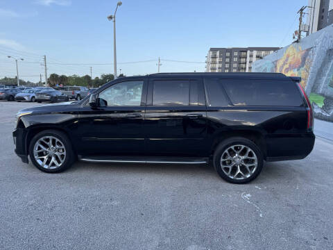 2018 Cadillac Escalade ESV Premium Luxury