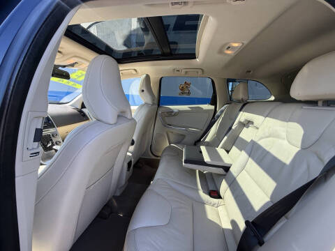 2013 Volvo XC60 T6 Premier Plus