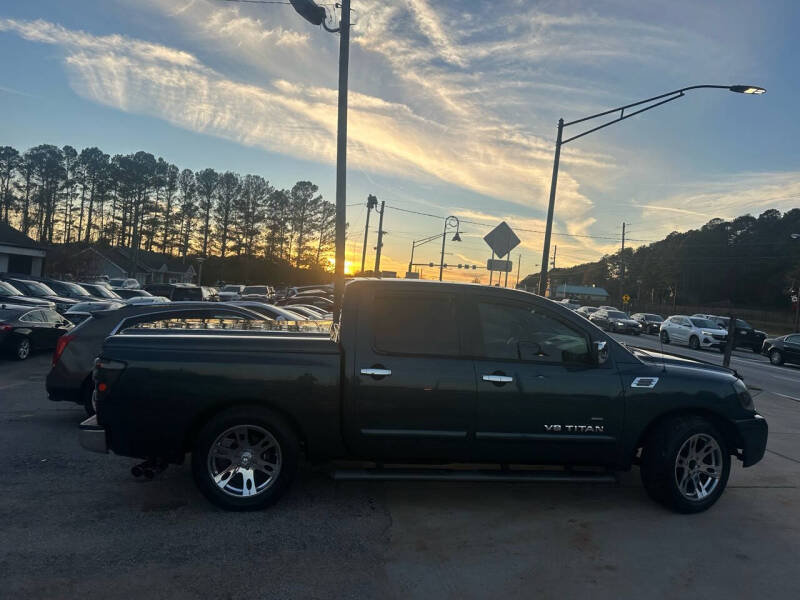 2005 Nissan Titan LE photo 17