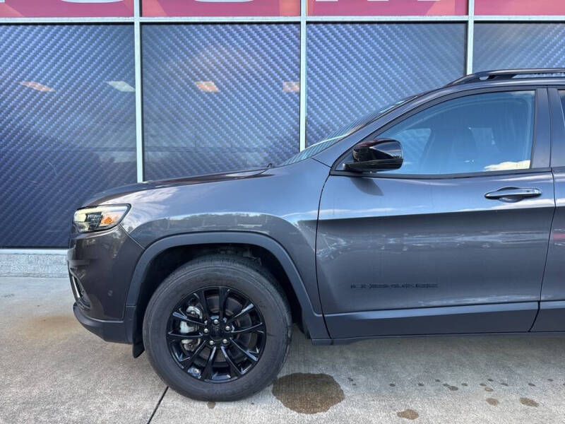 2023 Jeep Cherokee Altitude Lux
