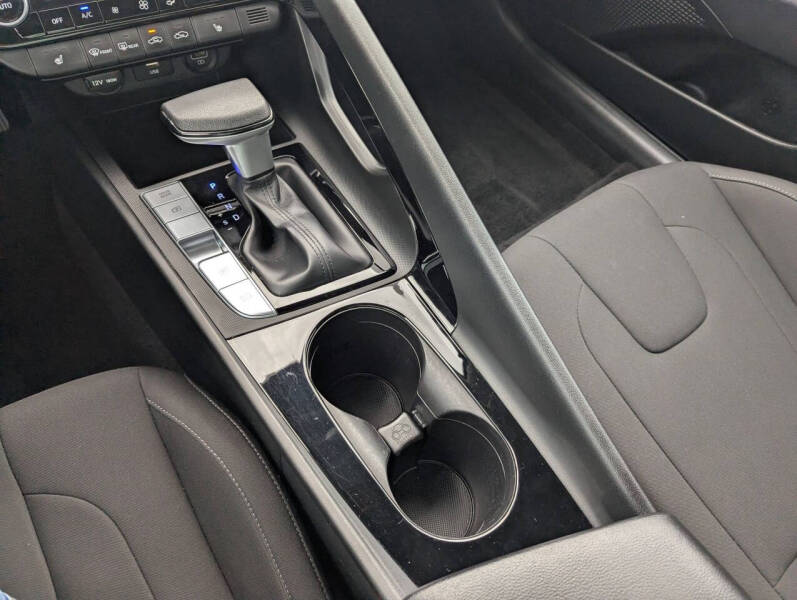 2023 Hyundai Elantra Hybrid Blue