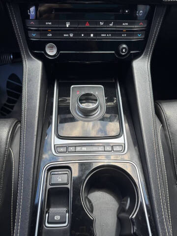 2017 Jaguar F-PACE S
