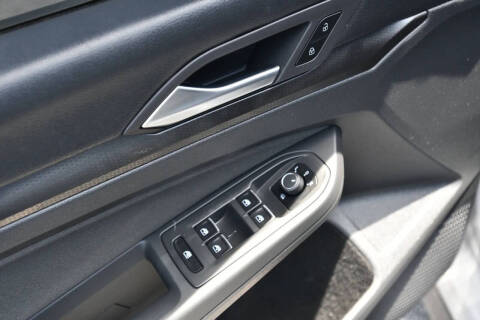 2022 Volkswagen Golf GTI SE