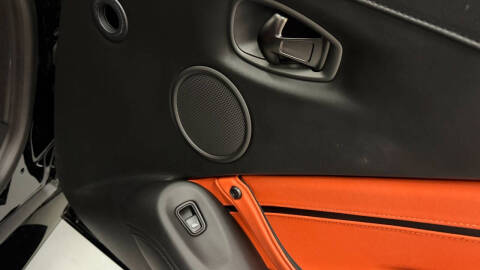 2021 Aston Martin Vantage