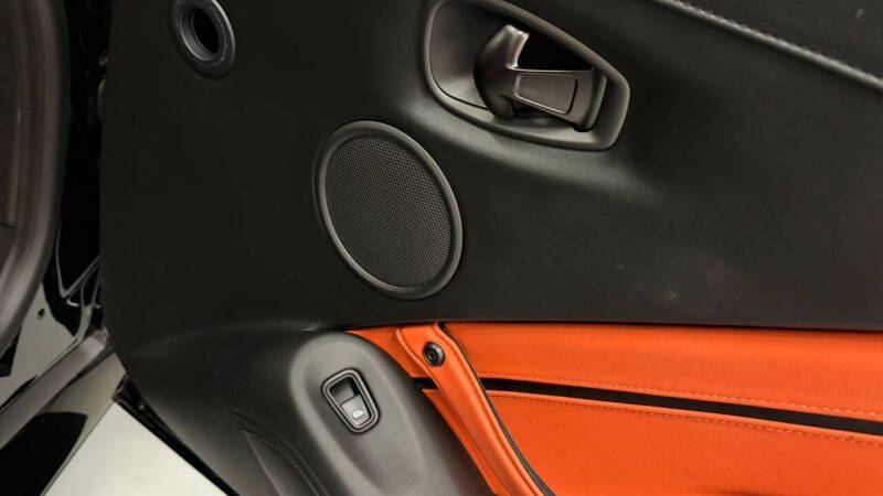 2021 Aston Martin Vantage