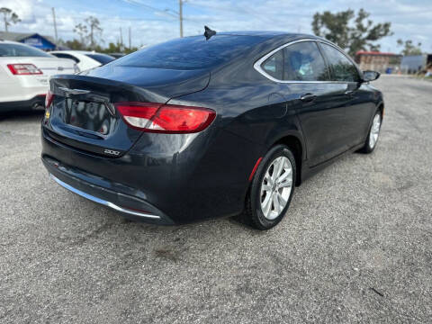 2016 Chrysler 200 Limited