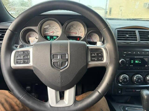 2014 Dodge Challenger SXT Plus