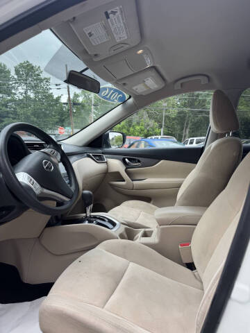 2016 Nissan Rogue SV