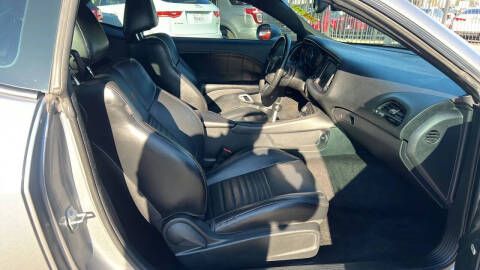 2015 Dodge Challenger R/T Plus Shaker