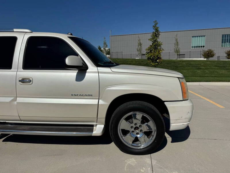 2004 Cadillac Escalade