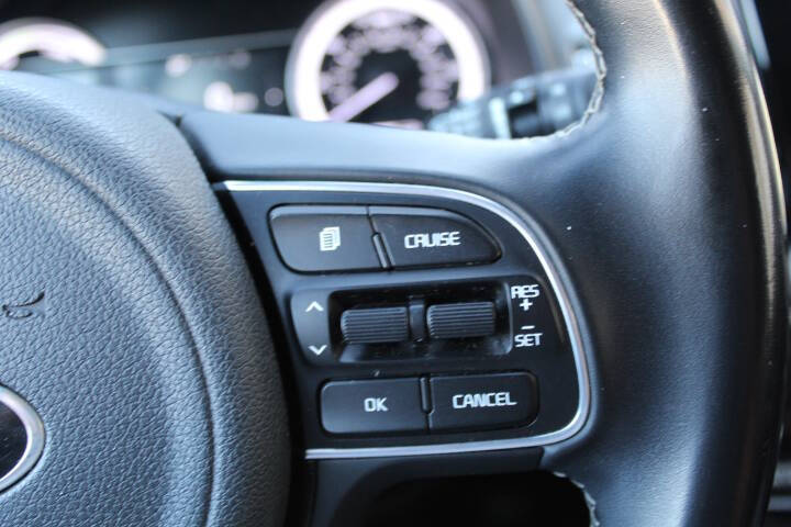 2017 Kia Niro EX