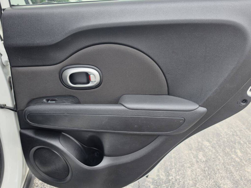 2019 Kia Soul +