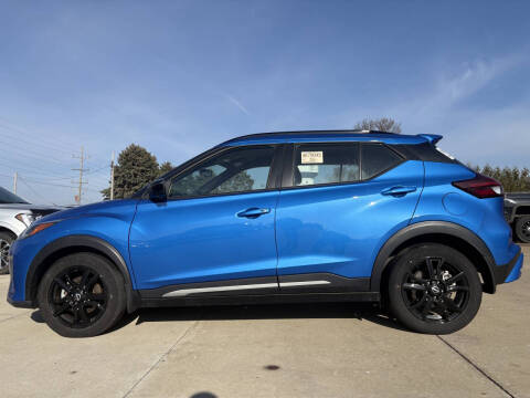 2023 Nissan Kicks SR