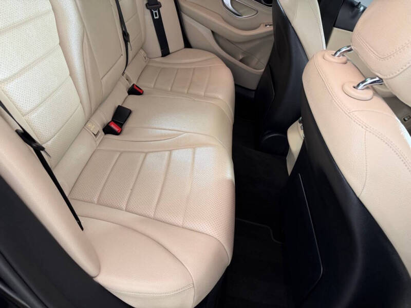 2016 Mercedes-Benz C-Class C 300