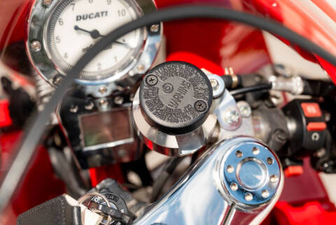 2002 Ducati MH900E