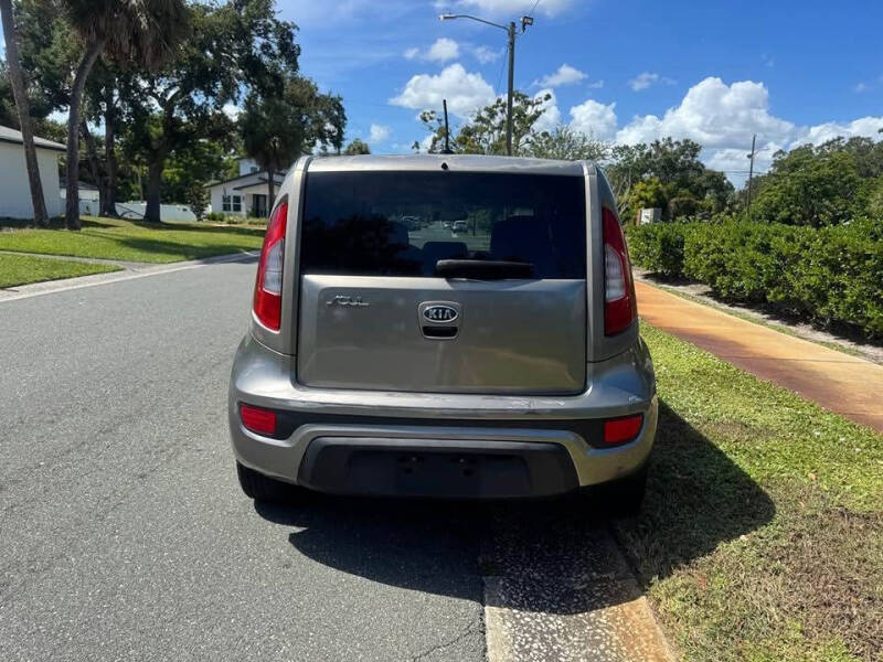 2012 Kia Soul +