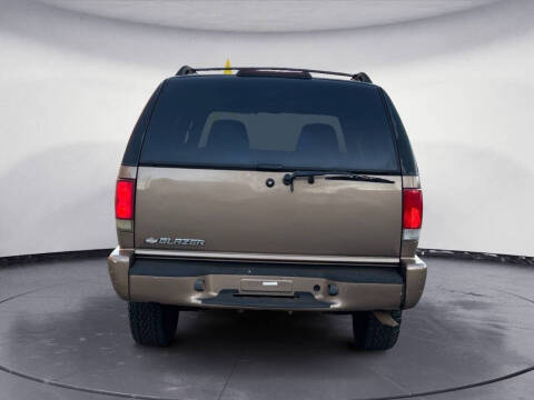 2004 Chevrolet Blazer LS