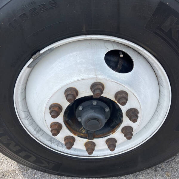 2019 International MV607