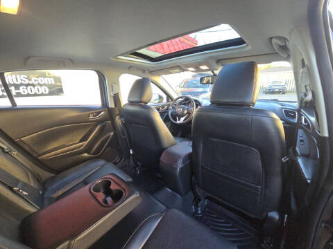 2015 Mazda MAZDA3 s Grand Touring