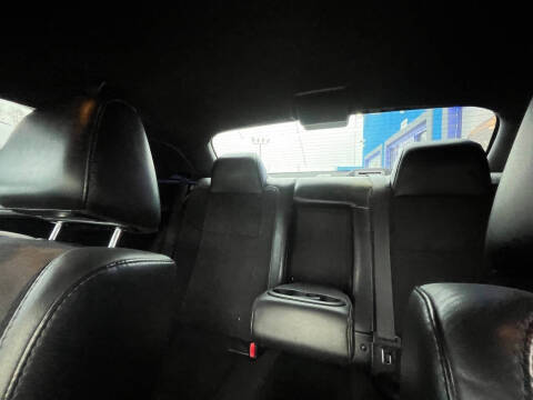 2016 Dodge Challenger R/T Plus