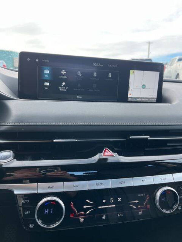 2023 Genesis G80