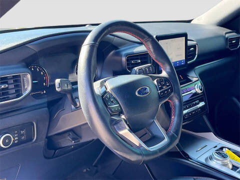 2024 Ford Explorer ST-Line