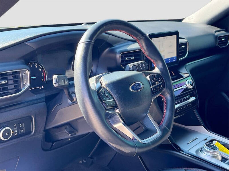 2024 Ford Explorer ST-Line