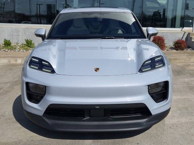 2025 Porsche Macan 4 Electric