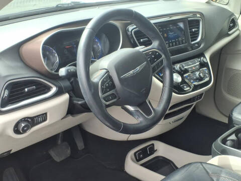 2018 Chrysler Pacifica Touring L