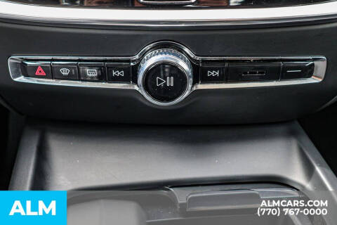 2024 Volvo S60 B5 Core Dark Theme
