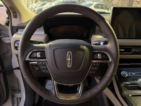 2022 Lincoln Nautilus Standard