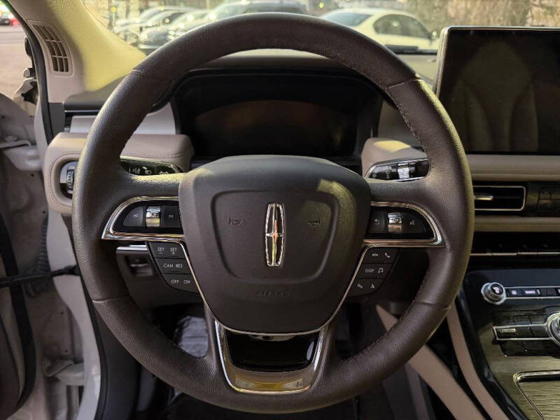 2022 Lincoln Nautilus Standard