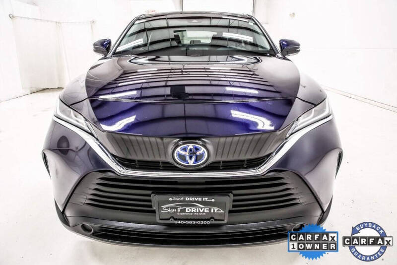 2023 Toyota Venza LE