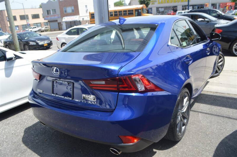 2016 Lexus IS 300