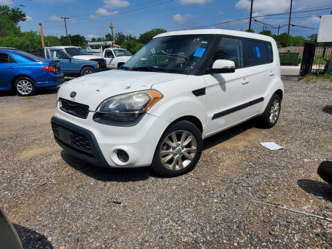 2013 Kia Soul for sale at C.J. AUTO SALES llc. in San Antonio TX