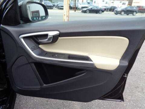 2017 Volvo S60 T5 Dynamic