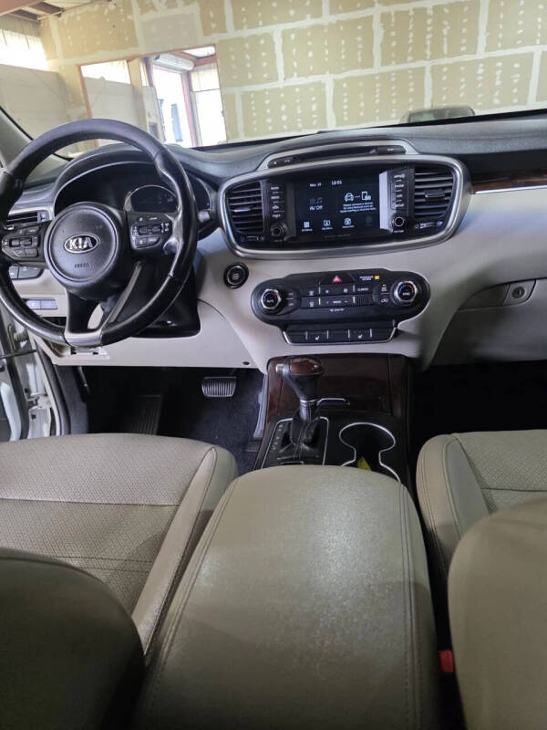 2017 Kia Sorento EX V6