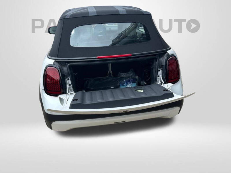 2026 MINI Convertible Cooper C Signature Trim