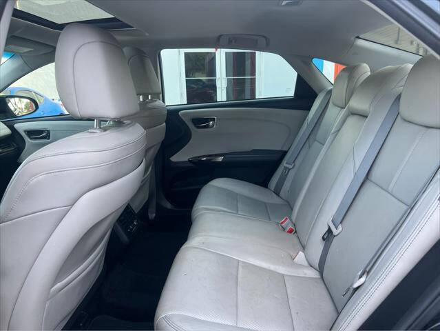 2013 Toyota Avalon Sedan - $15,397