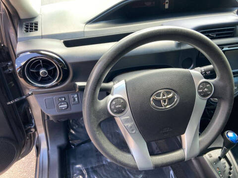2016 Toyota Prius c Two