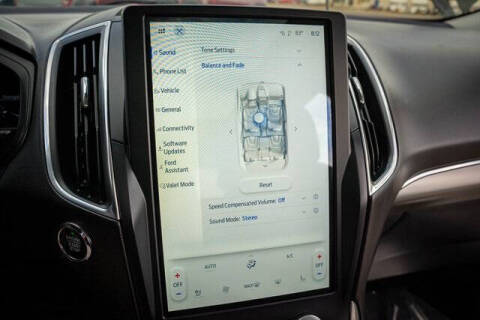 2023 Ford Edge Titanium