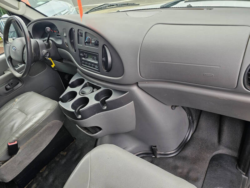 2008 Ford E-Series E-150