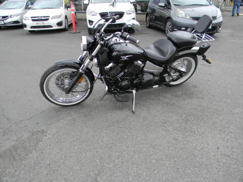 2005 Yamaha V-Star 650 Custom
