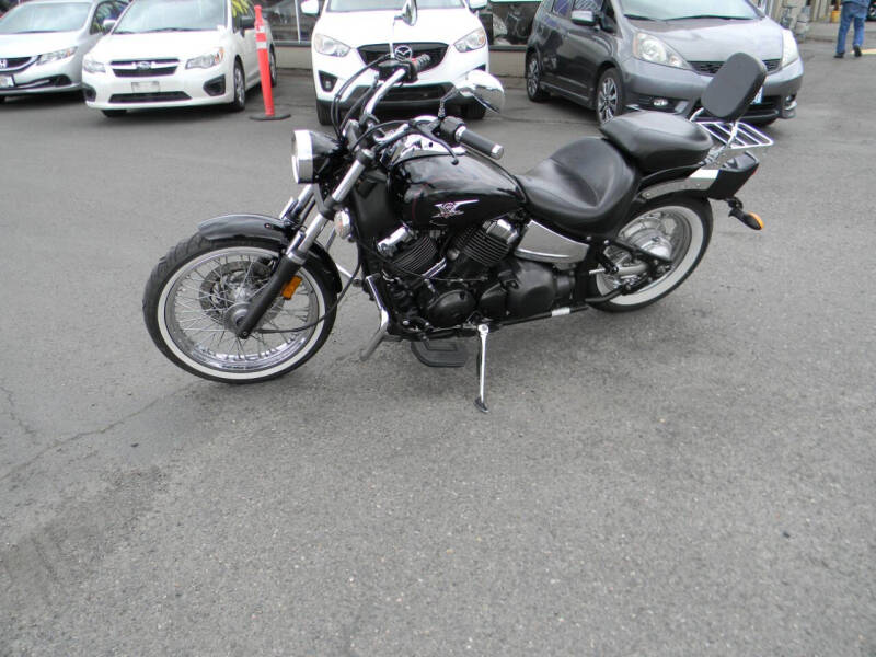 2005 Yamaha V-Star 650 Custom