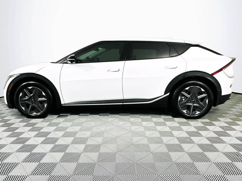 2025 Kia EV6 Light Long Range