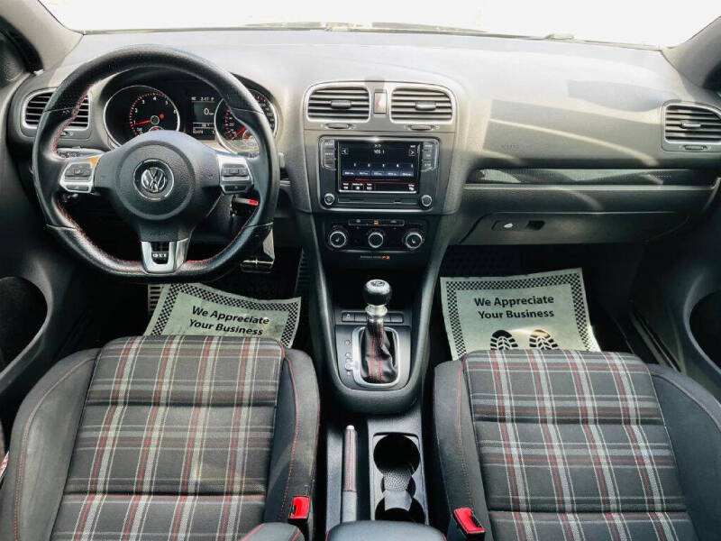 2014 Volkswagen GTI Wolfsburg Edition PZEV